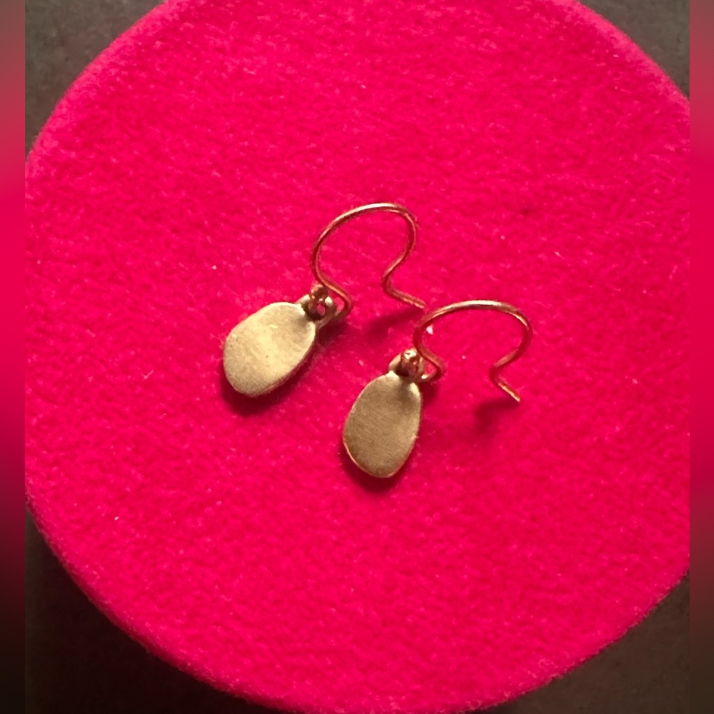 Me & Ro 10k GOLD Natural Shape Oval Drop Earrings